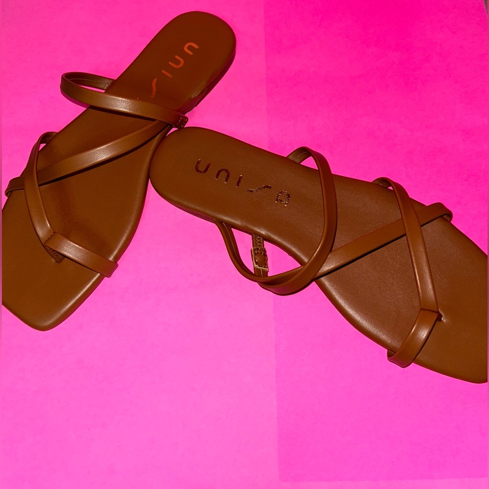 Unisa Brown Sandals